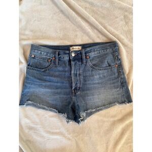Madewell High Rise Relaxed Denim Shorts Raw Hem Medium Wash 27